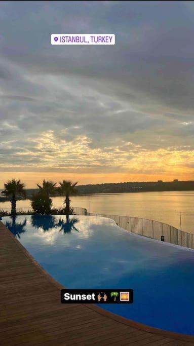 Golden Stones House Sea And Lake View Istanbul Exterior photo